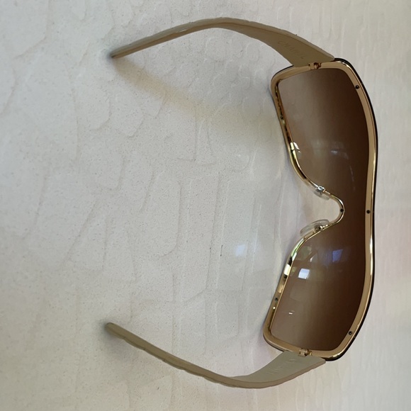 Chanel sunglasses main image 3